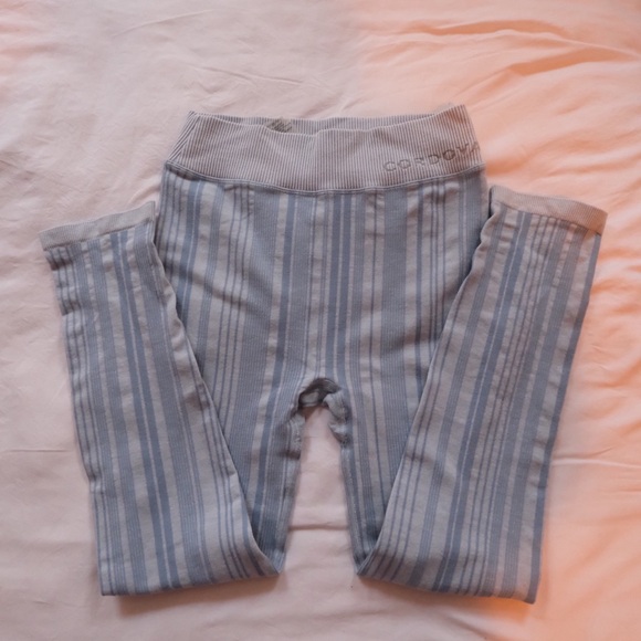 Stylish Striped Blue Leggings - Picture 4 of 8